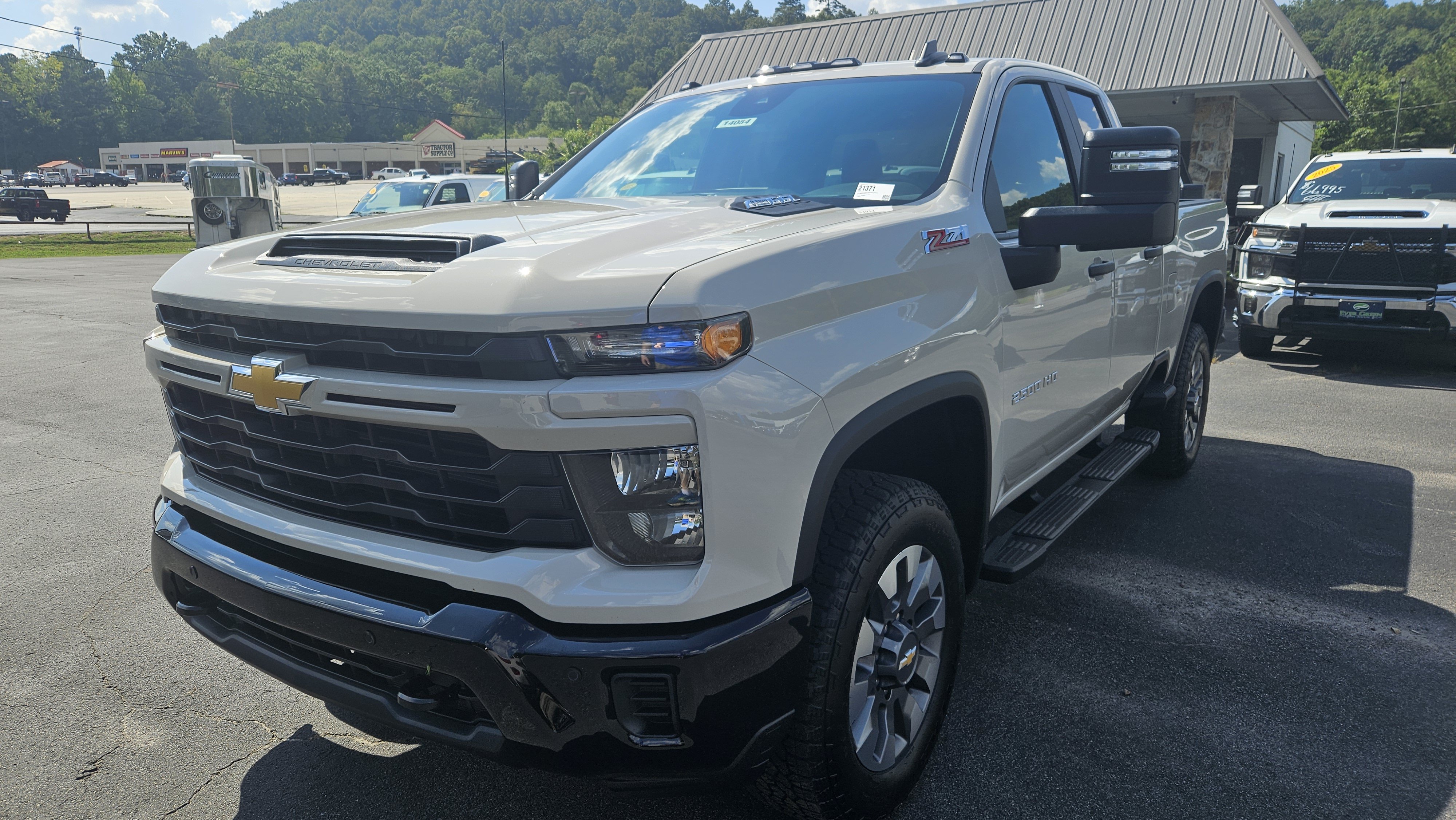 New 2026 Chevrolet Silverado 2500 Custom w/ Custom Value Package AWD/4WD image 2