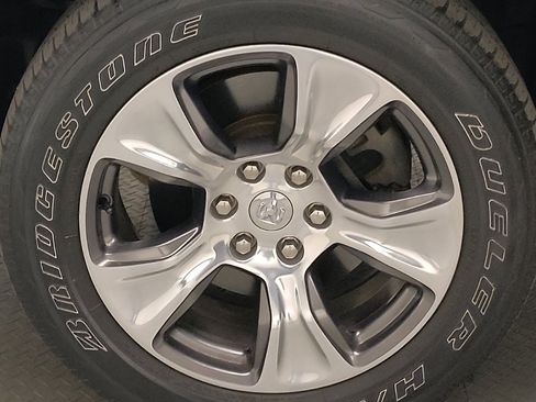 Used 2019 RAM 1500 Laramie image 31