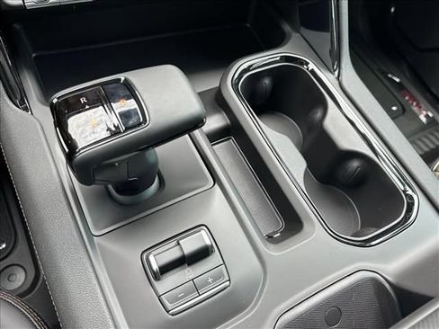 New 2026 GMC Sierra 1500 AT4 w/ AT4 Premium Package AWD/4WD image 35