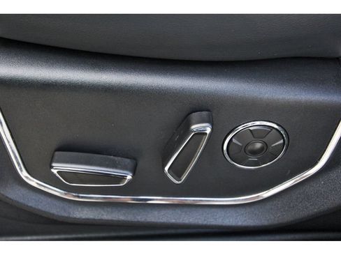 Used 2019 Ford Expedition Max Platinum RWD image 27