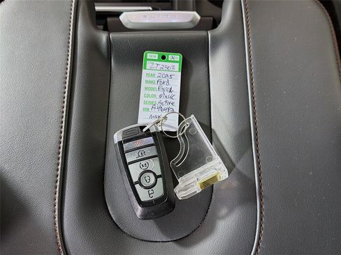 Used 2025 Ford Expedition Max Active image 35
