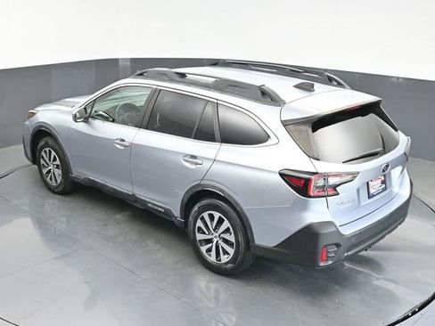 Used 2021 Subaru Outback Premium AWD/4WD image 30