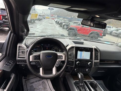 Used 2016 Ford F150 Platinum w/ Equipment Group 701A Luxury image 14