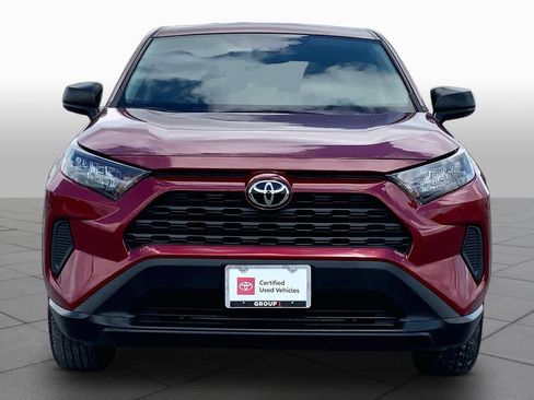 Used 2022 Toyota RAV4 LE FWD image 4
