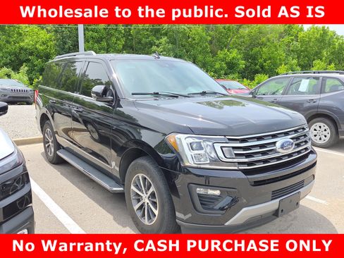 Used 2020 Ford Expedition XLT w/ Equipment Group 202A RWD image 2