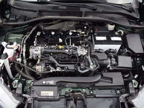 Used 2023 Toyota Corolla Cross LE FWD image 9