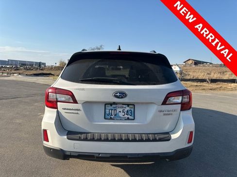 Used 2017 Subaru Outback 3.6R Touring w/ Popular Package #5A image 4
