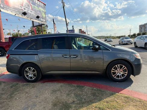Used 2013 Honda Odyssey EX image 7