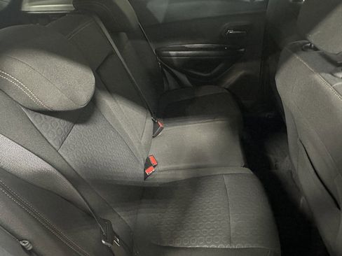 Certified 2022 Chevrolet Trax LS w/ Tint and Cruise Package image 19