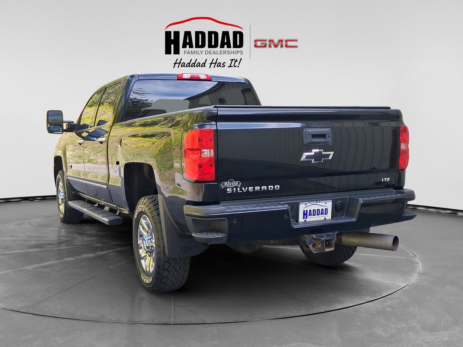 Used 2019 Chevrolet Silverado 3500 LTZ w/ Duramax Plus Package AWD/4WD image 2