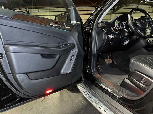Used 2017 Mercedes-Benz GLS 450 4MATIC image 21