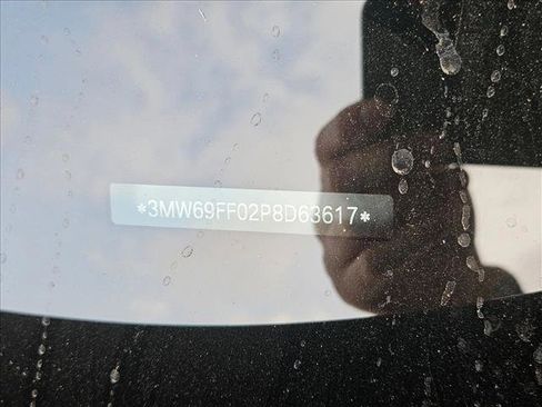 Certified 2023 BMW 330i Sedan w/ Driving Assistance Package image 15