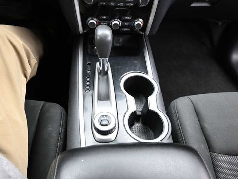 Used 2020 Nissan Pathfinder S image 21