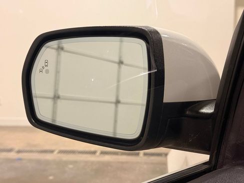 Used 2017 Ford Edge Titanium w/ Equipment Group 301A FWD image 13
