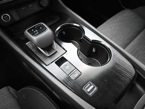 Used 2023 Nissan Rogue SV image 28