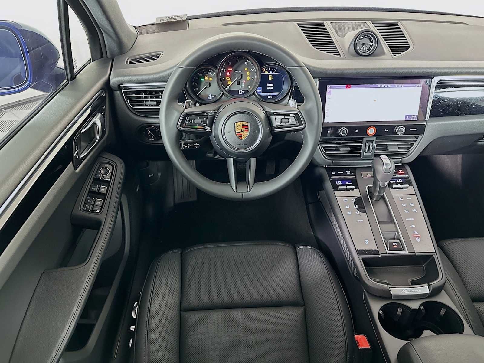 Used 2026 Porsche Macan AWD/4WD image 24