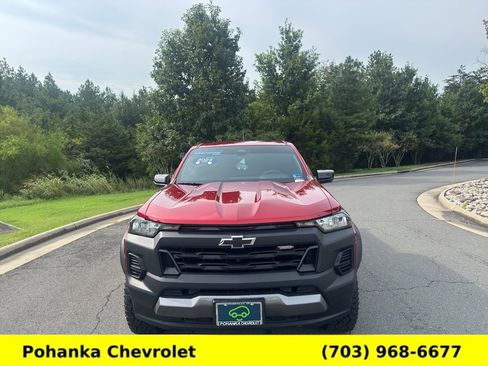 Used 2023 Chevrolet Colorado Trail Boss w/ Technology Package AWD/4WD image 2