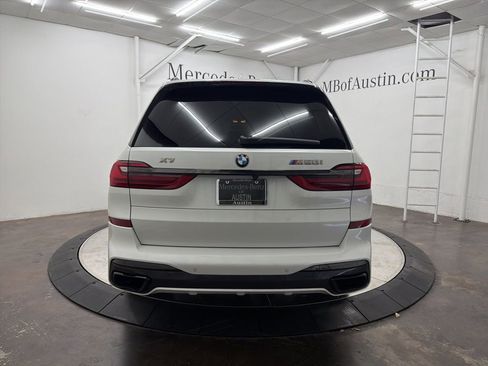Used 2021 BMW X7 M50i image 6