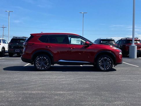 New 2025 Nissan Rogue Platinum w/ Tech Package image 3