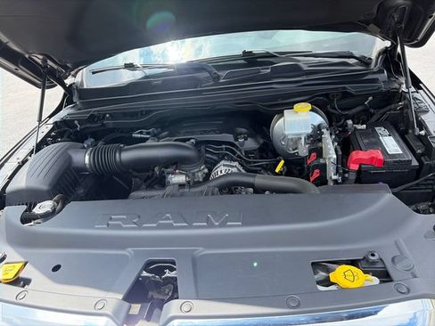 Used 2019 RAM 1500 Big Horn AWD/4WD image 32
