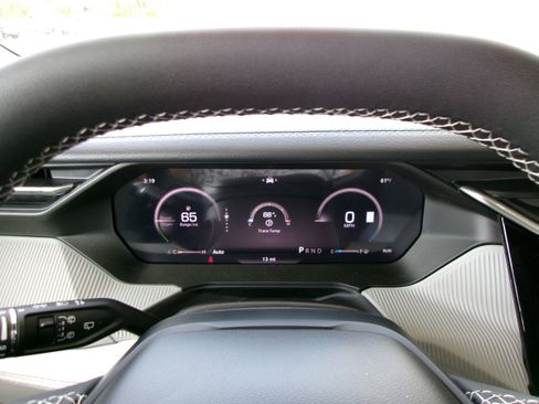 New 2026 Jeep Cherokee Limited AWD/4WD image 8
