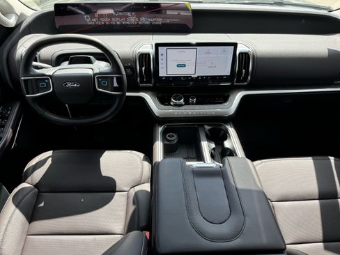 New 2026 Ford Expedition Max Platinum w/ Platinum Ultimate Package image 13