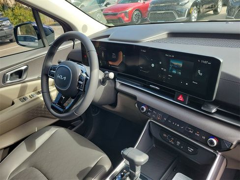 New 2026 Kia Carnival EX image 8