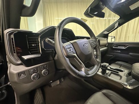 Certified 2026 Chevrolet Silverado 1500 High Country w/ Midnight Edition AWD/4WD image 27