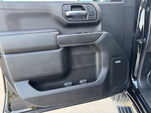 Used 2023 GMC Sierra 2500 AT4 w/ AT4 Premium Plus Package AWD/4WD image 4