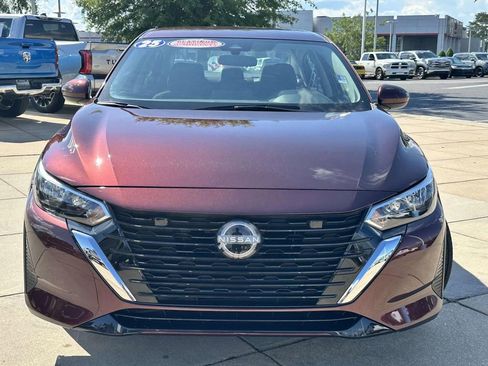 Used 2025 Nissan Sentra SV FWD image 2