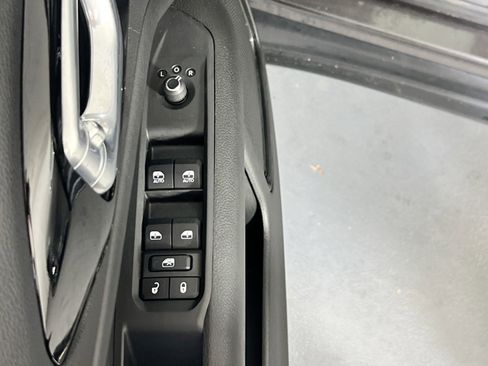 Used 2023 Jeep Compass Trailhawk AWD/4WD image 17