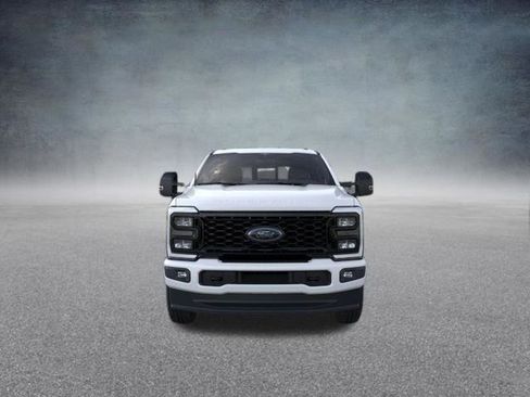 New 2026 Ford F250 Lariat w/ Black Appearance Package AWD/4WD image 2