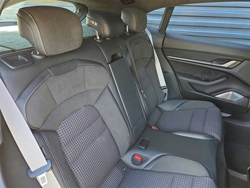 Used 2025 Porsche Taycan 4S image 21