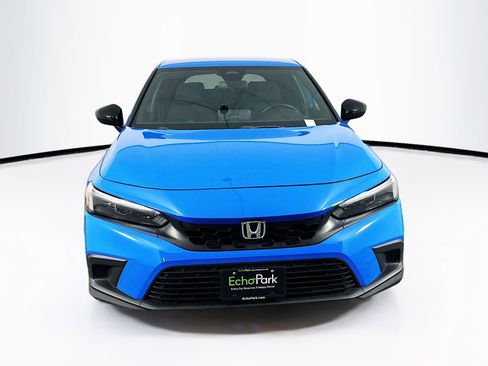 Used 2023 Honda Civic Sport image 2