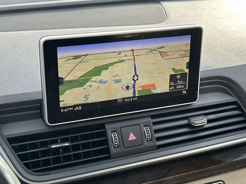 Used 2018 Audi Q5 2.0T Premium Plus w/ Premium Plus Package image 32