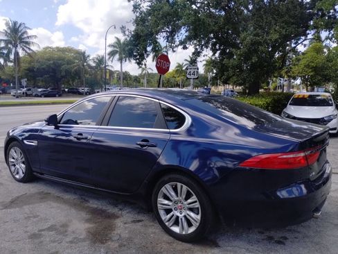 Used 2017 Jaguar XF Premium RWD image 23