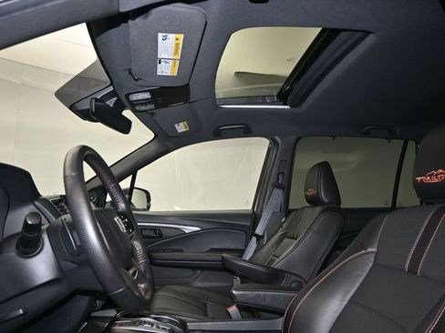 Used 2023 Honda Passport TrailSport image 16