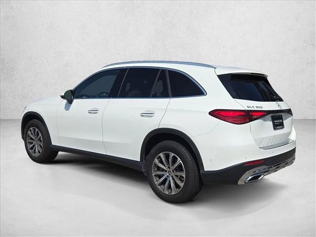 Used 2025 Mercedes-Benz GLC 300 image 8