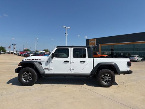 Used 2024 Jeep Gladiator Mojave w/ Convenience Group AWD/4WD image 2