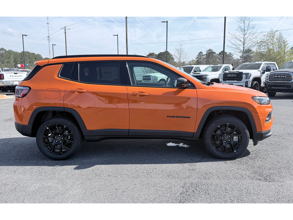 New 2026 Jeep Compass Latitude AWD/4WD image 4