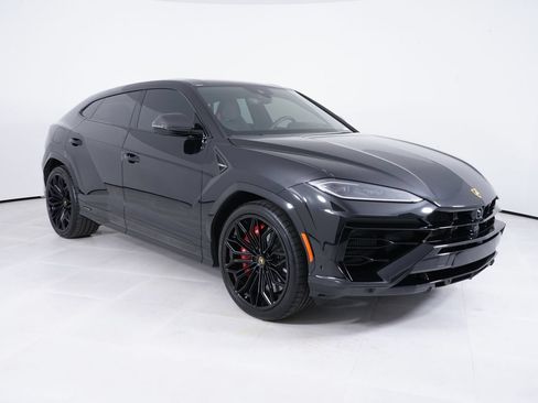 Used 2025 Lamborghini Urus SE AWD/4WD image 9