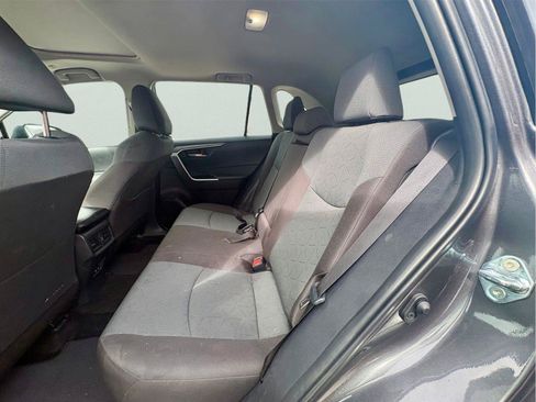 Used 2025 Toyota RAV4 XLE w/ Convenience Package FWD image 13