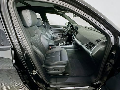 Used 2025 Audi Q5 2.0T Premium image 32