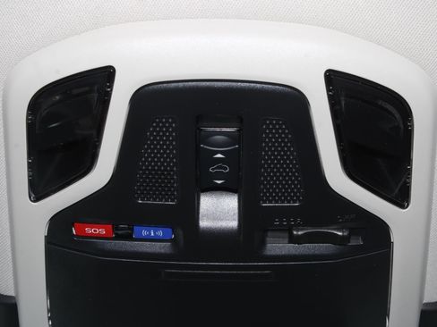 New 2025 Subaru Outback Touring XT image 25