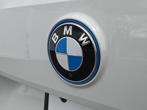 Used 2024 BMW iX xDrive50 w/ Sport Package image 30