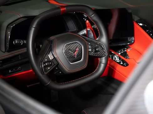 Used 2021 Chevrolet Corvette Stingray Premium Conv w/ Z51 Performance Package image 36