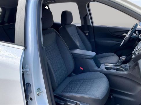 Used 2024 Chevrolet Equinox LT FWD image 10