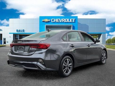 Used 2024 Kia Forte LXS FWD image 3