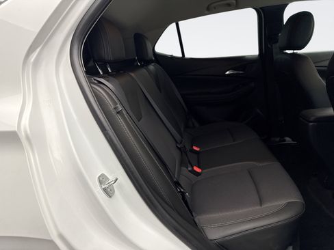 Used 2023 Buick Encore GX Preferred w/ Cold Weather Comfort Package image 17
