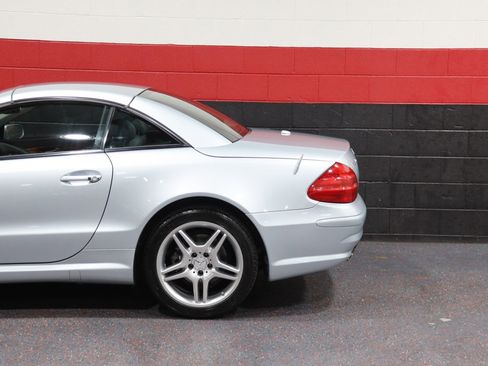 Used 2006 Mercedes-Benz SL 500 image 22